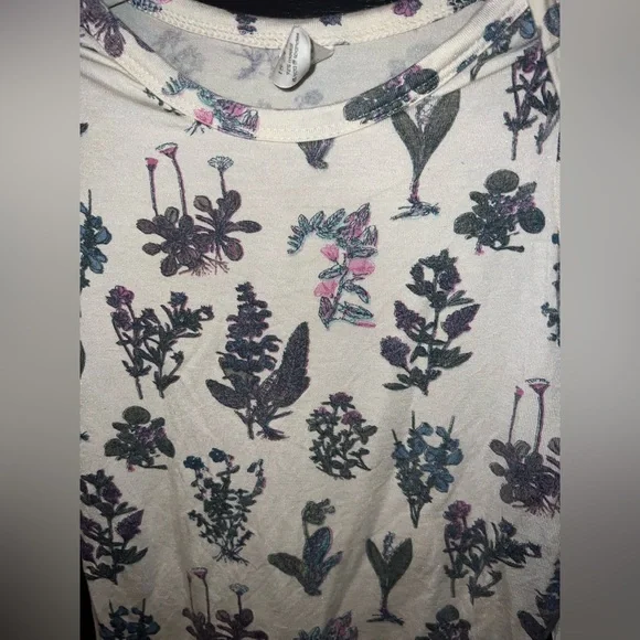 Kate Quinn The Woods Collection Long Sleeve Onesie - Picture 3 of 5